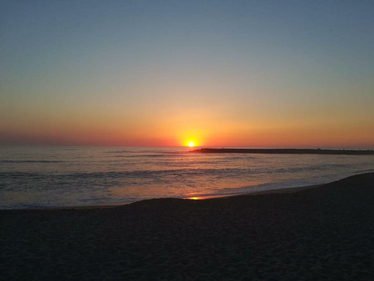 Blue Twenty Two - Espinho / Oporto Beach 외부 사진